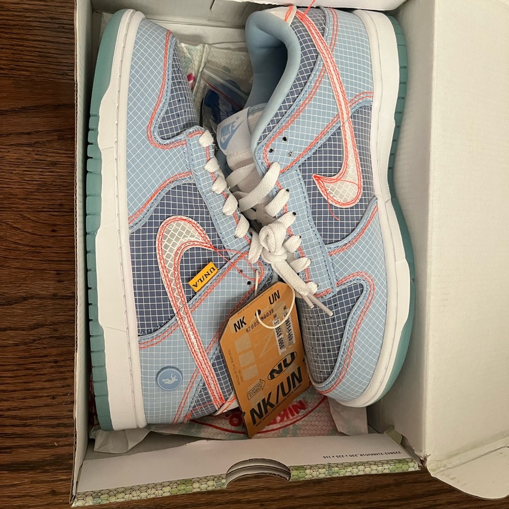 UNION DUNK LA SIZE 9.5 brand new with tags.
